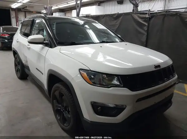 3C4NJDBB7KT754348 2019 JEEP COMPASS - Image 1