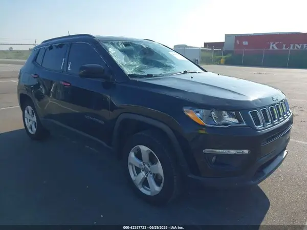 3C4NJDBB7KT761185 2019 JEEP COMPASS - Image 1