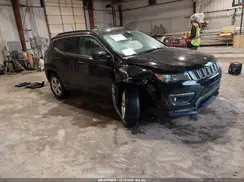 3C4NJDBB7KT768136 2019 JEEP COMPASS
