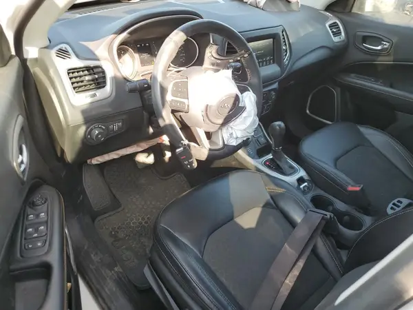 3C4NJDBB7KT787057 2019 JEEP COMPASS - Image 8