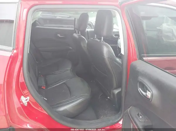 3C4NJDBB7KT790623 2019 JEEP COMPASS - Image 8