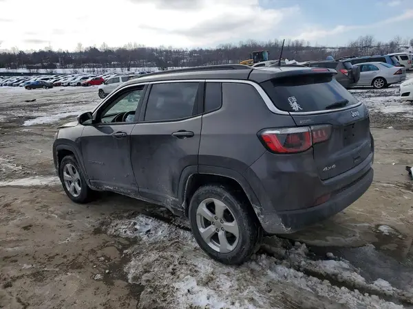 3C4NJDBB7KT792159 2019 JEEP COMPASS - Image 2