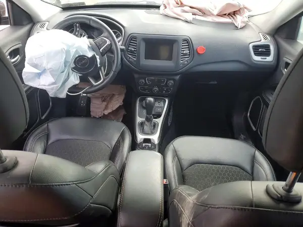 3C4NJDBB7KT792159 2019 JEEP COMPASS - Image 8