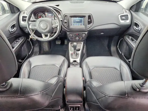 3C4NJDBB7KT792193 2019 JEEP COMPASS - Image 8