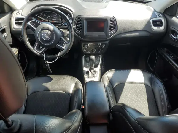 3C4NJDBB7KT807193 2019 JEEP COMPASS - Image 8