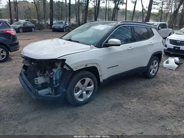 3C4NJDBB7KT807923 2019 JEEP COMPASS - Image 2