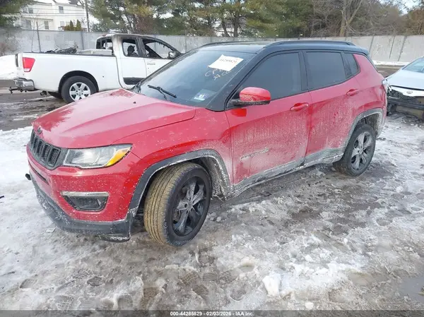 3C4NJDBB7KT827721 2019 JEEP COMPASS - Image 2