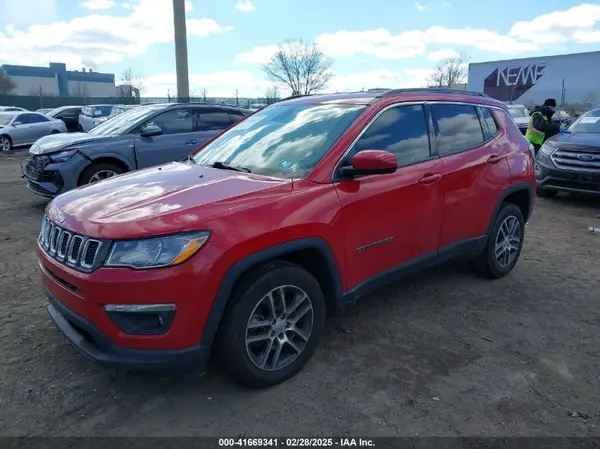 3C4NJDBB7KT828772 2019 JEEP COMPASS - Image 2