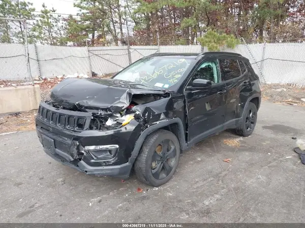 3C4NJDBB7KT838881 2019 JEEP COMPASS - Image 2