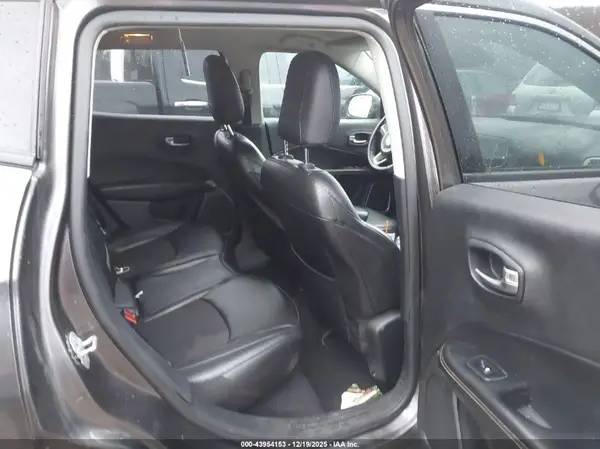 3C4NJDBB7KT849699 2019 JEEP COMPASS - Image 8