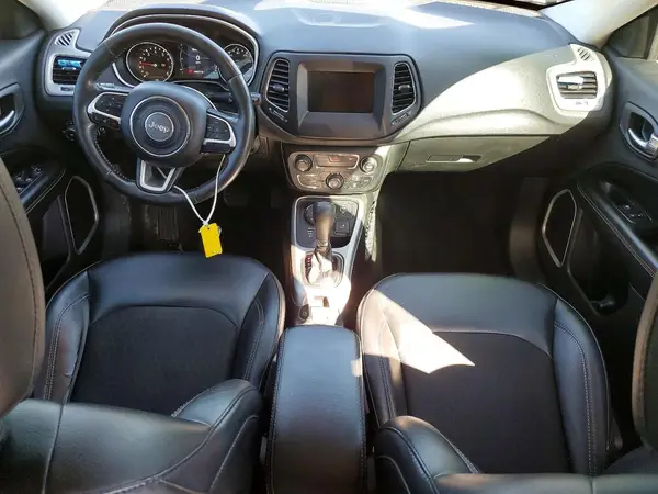 3C4NJDBB7KT850576 2019 JEEP COMPASS - Image 8