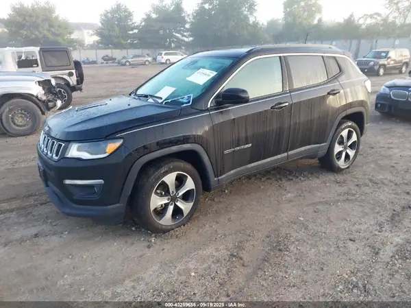 3C4NJDBB7LT100824 2020 JEEP COMPASS - Image 2