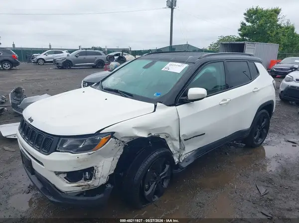 3C4NJDBB7LT116702 2020 JEEP COMPASS - Image 2