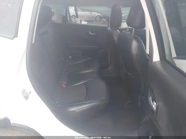 3C4NJDBB7LT116702 2020 JEEP COMPASS - Image 8