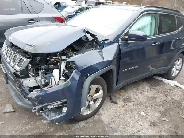 3C4NJDBB7LT126078 2020 JEEP COMPASS - Image 2