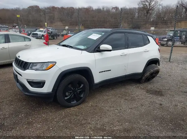 3C4NJDBB7LT133452 2020 JEEP COMPASS - Image 2