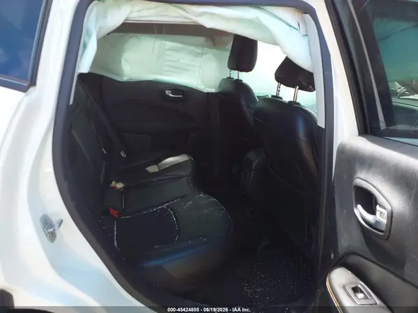 3C4NJDBB7LT138490 2020 JEEP COMPASS - Image 8