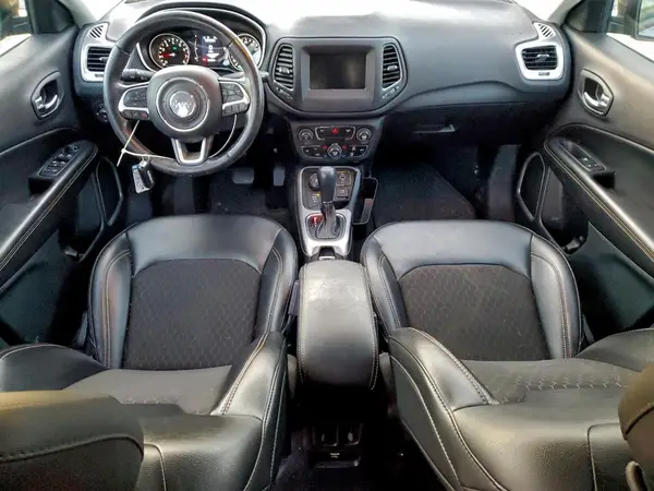 3C4NJDBB7LT150302 2020 JEEP COMPASS - Image 8