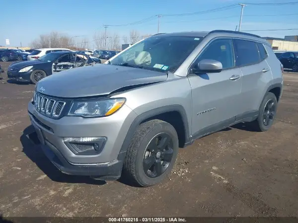 3C4NJDBB7LT155175 2020 JEEP COMPASS - Image 2
