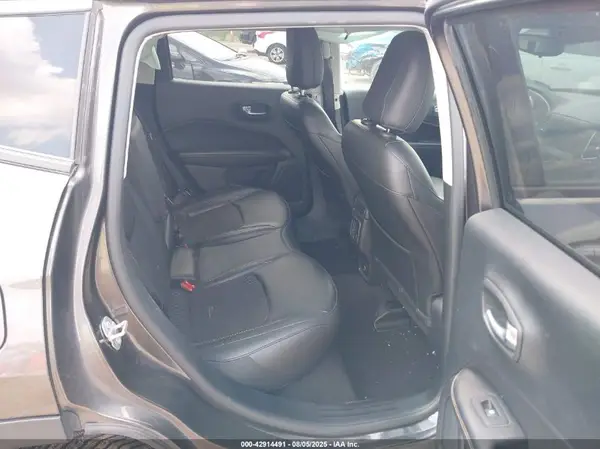 3C4NJDBB7LT217481 2020 JEEP COMPASS - Image 8