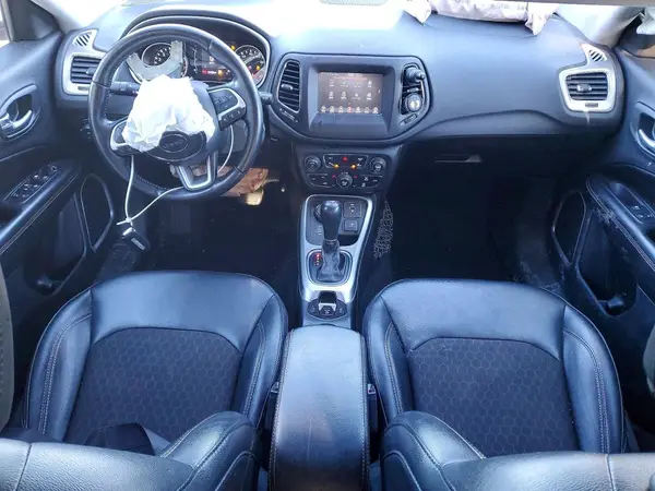 3C4NJDBB7LT217982 2020 JEEP COMPASS - Image 8