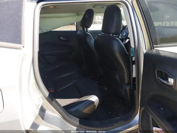 3C4NJDBB7LT221935 2020 JEEP COMPASS - Image 8