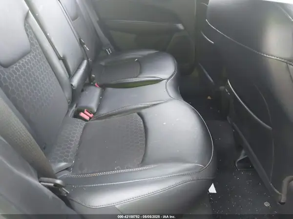 3C4NJDBB7LT240789 2020 JEEP COMPASS - Image 8