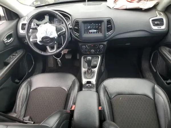 3C4NJDBB7LT242638 2020 JEEP COMPASS - Image 8