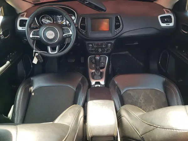 3C4NJDBB7LT251582 2020 JEEP COMPASS - Image 8