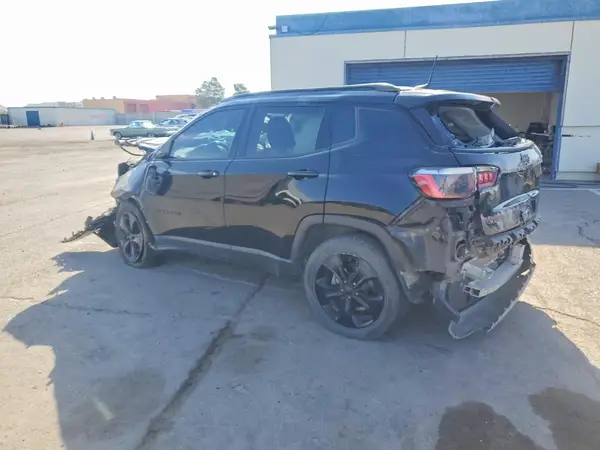3C4NJDBB7LT251680 2020 JEEP COMPASS - Image 2
