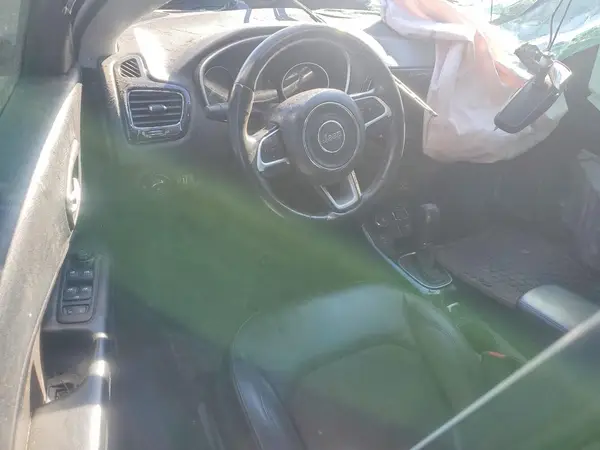 3C4NJDBB7LT251680 2020 JEEP COMPASS - Image 8