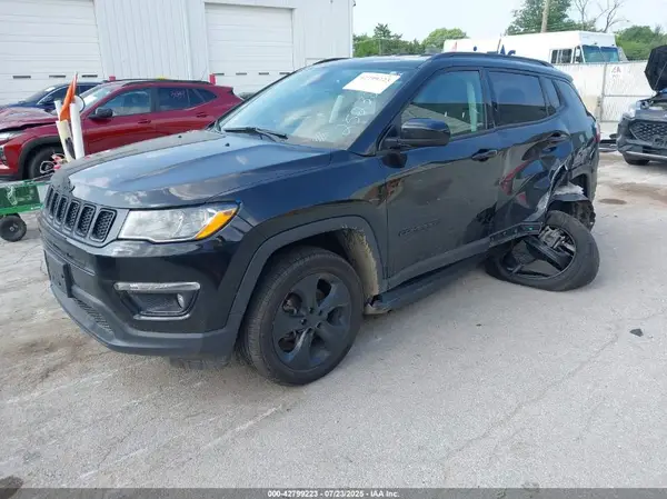 3C4NJDBB7LT252327 2020 JEEP COMPASS - Image 2