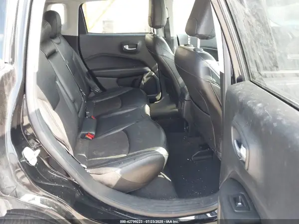 3C4NJDBB7LT252327 2020 JEEP COMPASS - Image 8