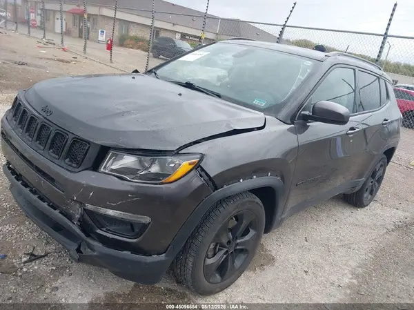 3C4NJDBB7MT504577 2021 JEEP COMPASS - Image 2
