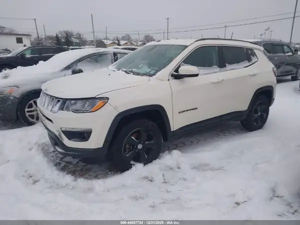 3C4NJDBB7MT509892 2021 JEEP COMPASS - Image 2