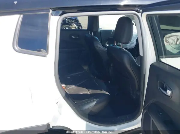 3C4NJDBB7MT566237 2021 JEEP COMPASS - Image 8