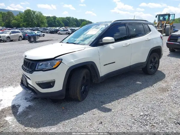 3C4NJDBB7MT586620 2021 JEEP COMPASS - Image 2