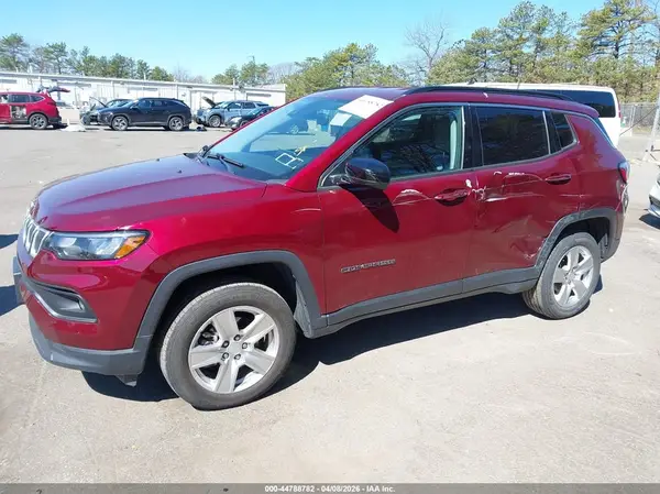3C4NJDBB7NT110076 2022 JEEP COMPASS - Image 2