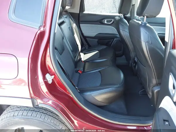 3C4NJDBB7NT110076 2022 JEEP COMPASS - Image 8