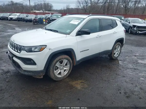 3C4NJDBB7NT116525 2022 JEEP COMPASS - Image 2
