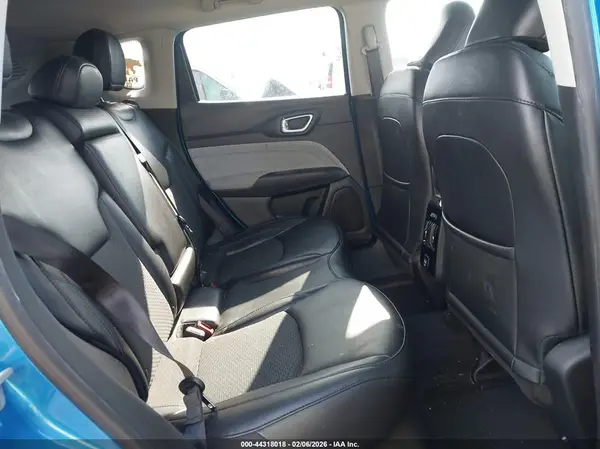 3C4NJDBB7NT129422 2022 JEEP COMPASS - Image 8