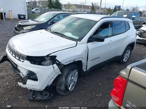 3C4NJDBB7NT129971 2022 JEEP COMPASS - Image 2