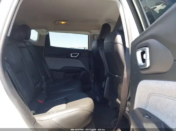 3C4NJDBB7NT131221 2022 JEEP COMPASS - Image 8