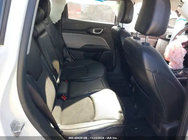 3C4NJDBB7NT131817 2022 JEEP COMPASS - Image 8
