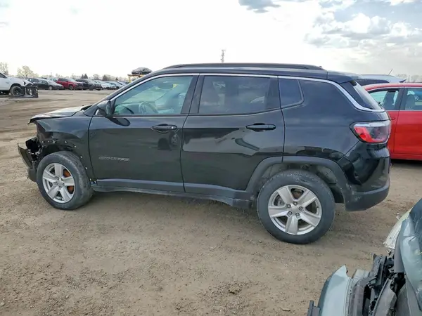 3C4NJDBB7NT134524 2022 JEEP COMPASS - Image 2
