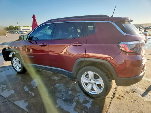 3C4NJDBB7NT148441 2022 JEEP COMPASS - Image 2