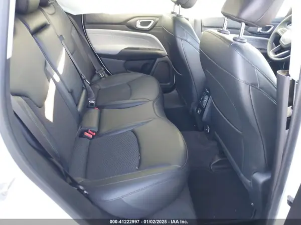 3C4NJDBB7NT169273 2022 JEEP COMPASS - Image 8