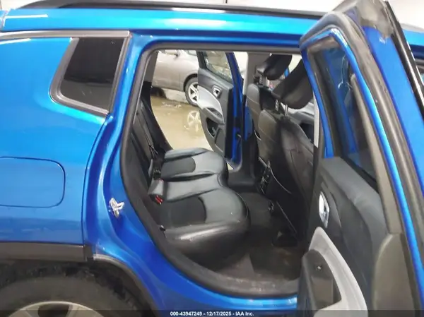 3C4NJDBB7NT173002 2022 JEEP COMPASS - Image 8