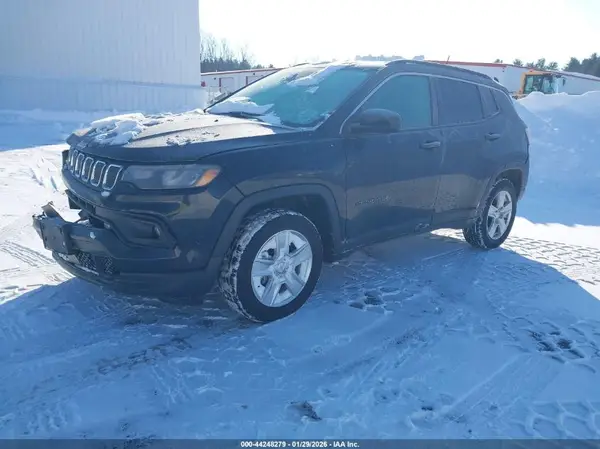 3C4NJDBB7NT198904 2022 JEEP COMPASS - Image 2