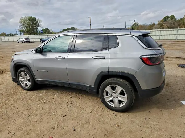 3C4NJDBB7NT216446 2022 JEEP COMPASS - Image 2